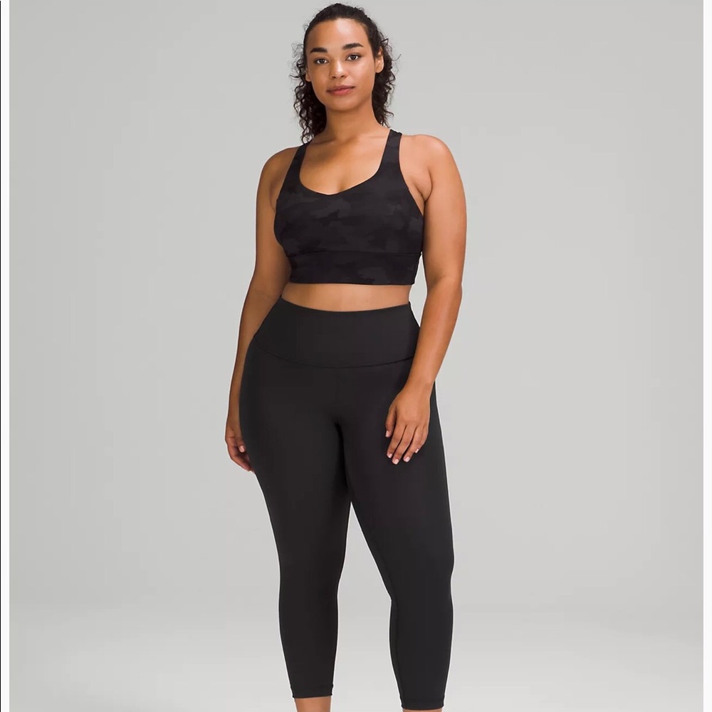 Wunder Under High Rise Crop 23 inches